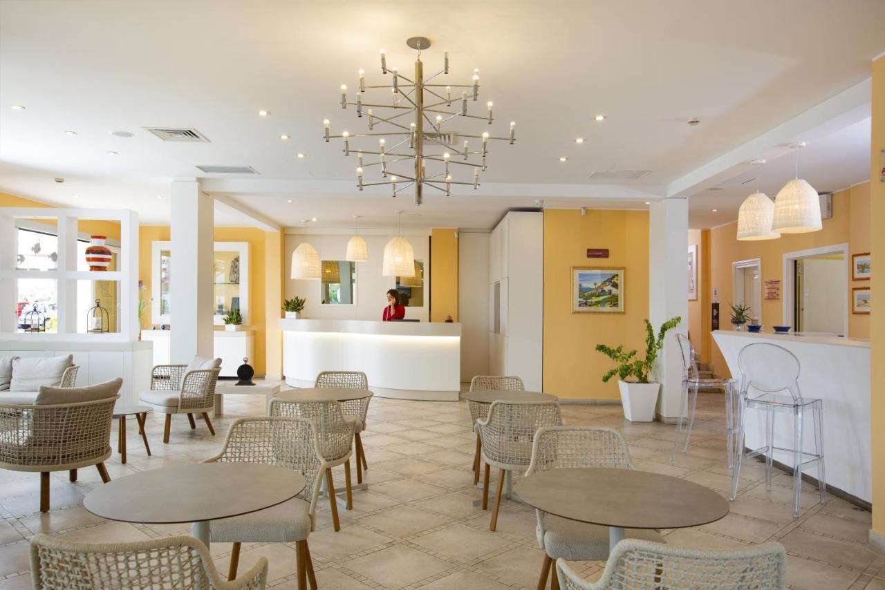 Lu' Hotel Riviera Carloforte  Buitenkant foto
