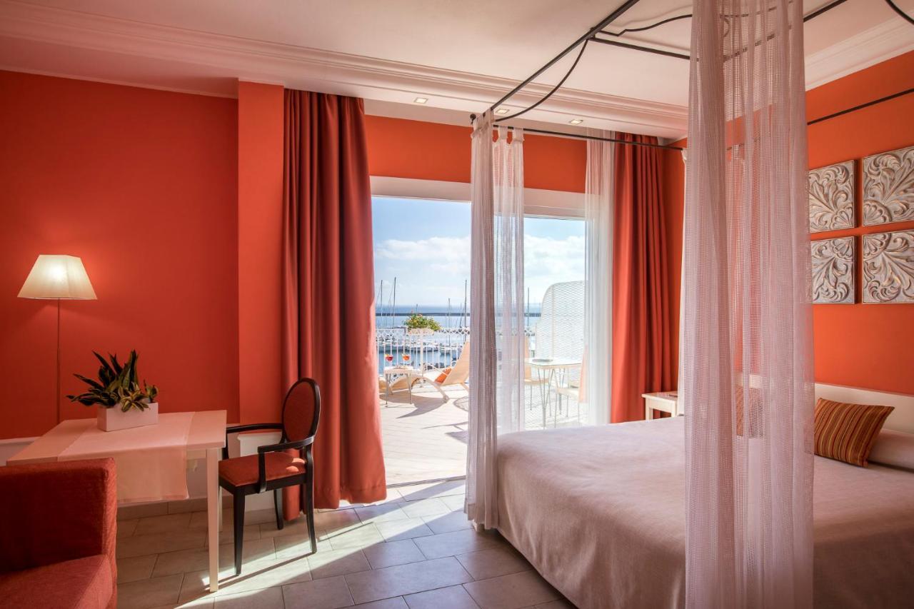 Lu' Hotel Riviera Carloforte  Buitenkant foto